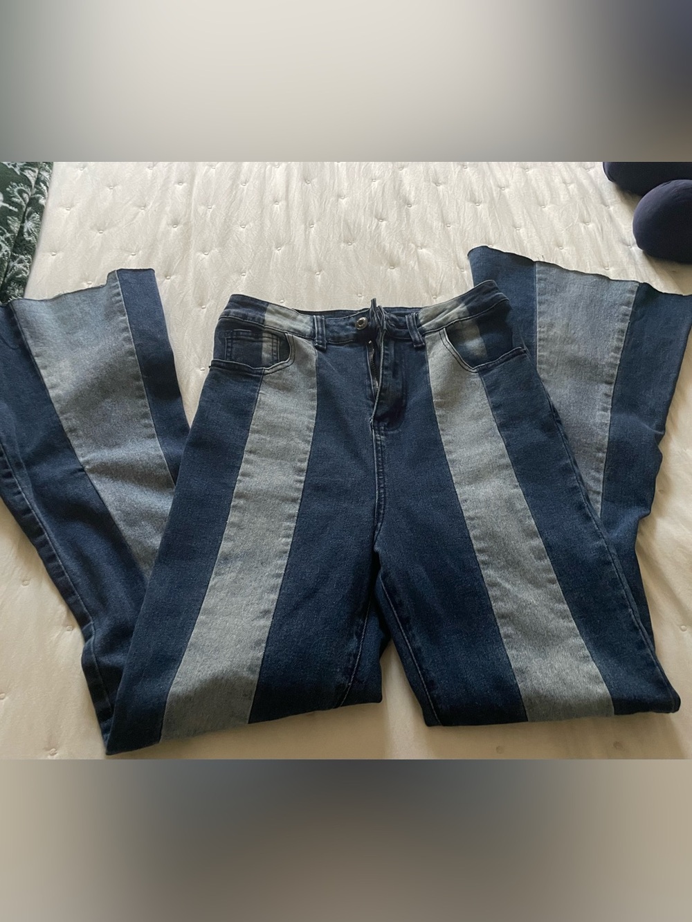 Striped Two-Tone Wide Leg Women’s Jeans - Blue, EUC,
Lots of stretch